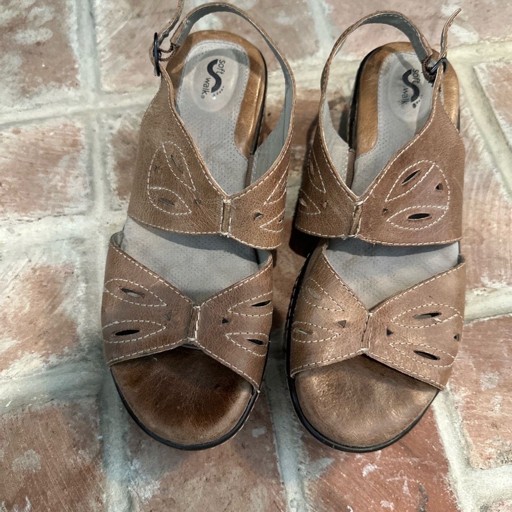 Soft Walk Tan Leather Sandals